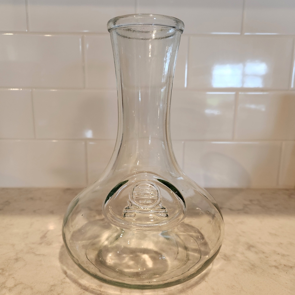 Vintage, Elegant Clear Glass Wine Decanter, Wine Enthusiast Gift